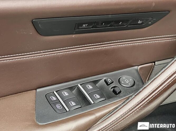 BMW 530 56 interauto-car