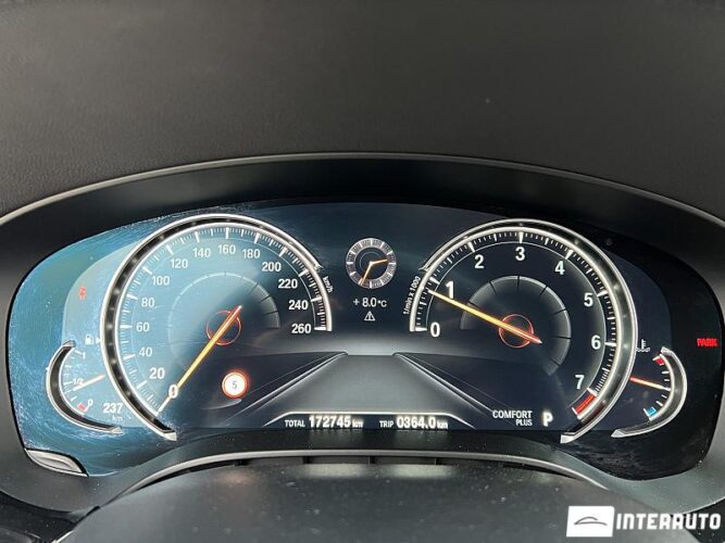 BMW 530 43 interauto-car