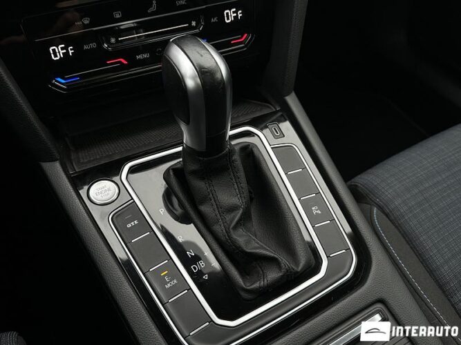 volkswagen Passat GTE 2021