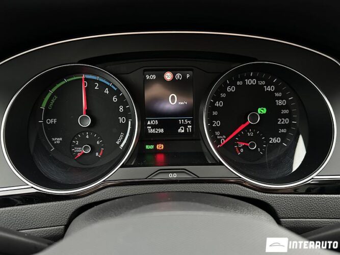 volkswagen Passat GTE 2021