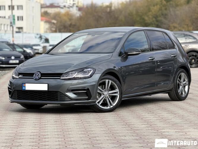 Volkswagen Golf 2017 doar la InterAuto