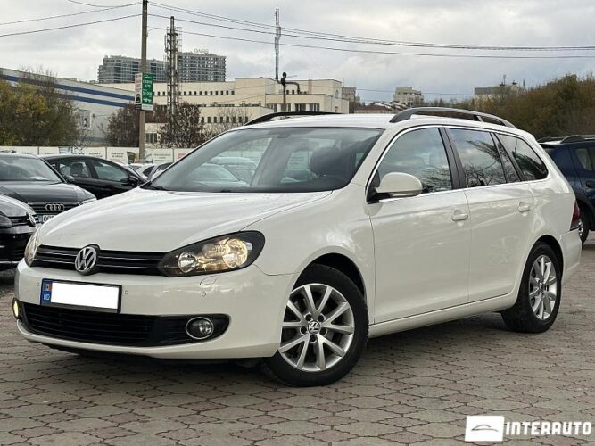 Volkswagen Golf 2012 doar la InterAuto