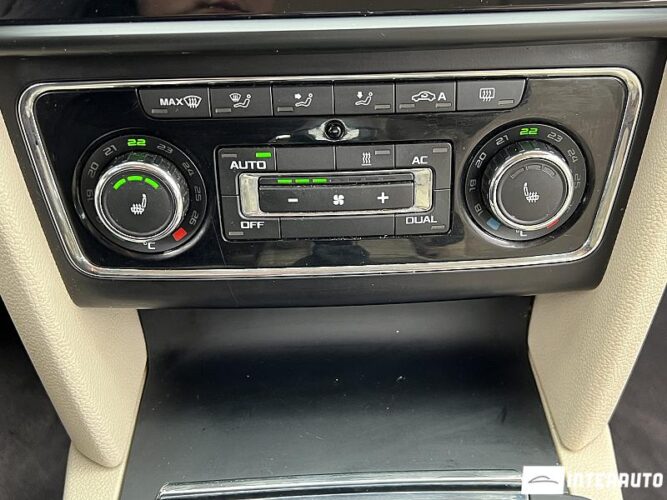 Skoda Superb 41 skoda Superb 2009