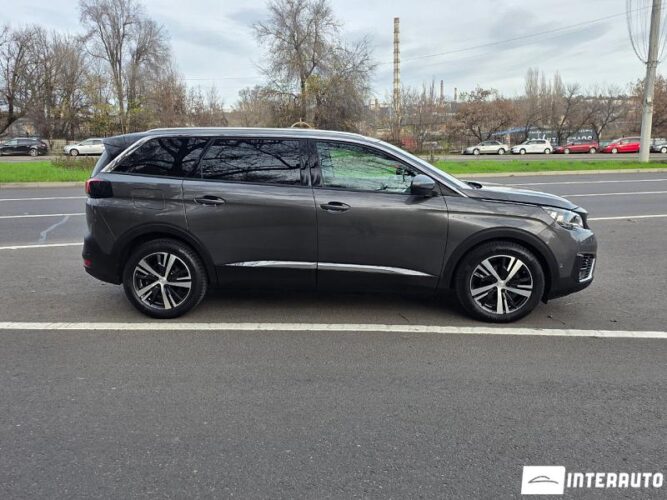 peugeot 5008 2017
