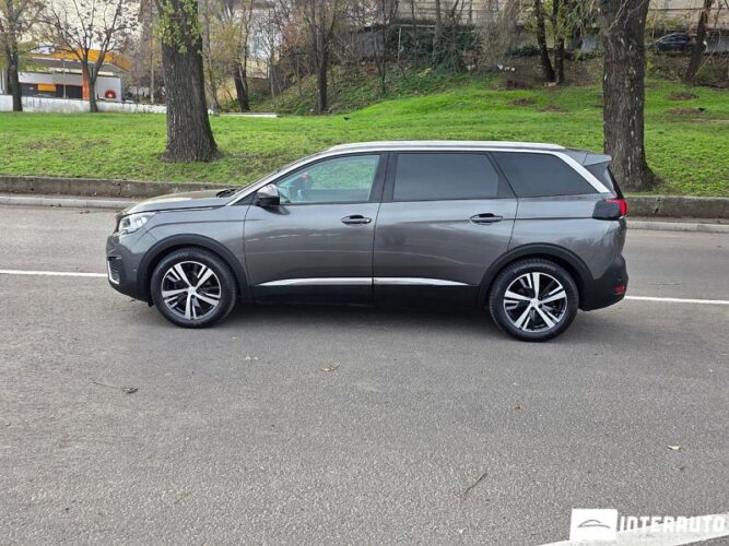 peugeot 5008 2017