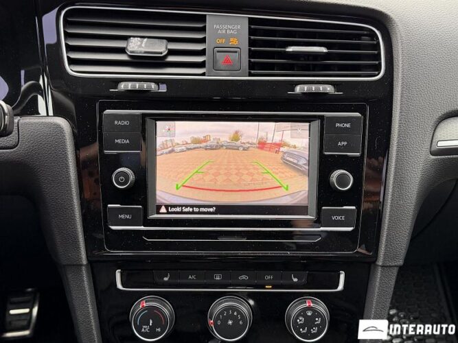 Volkswagen Golf GTI 37 interauto-car