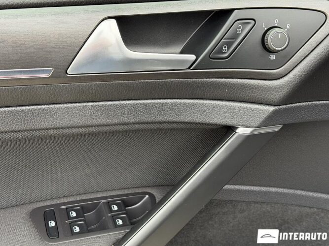 Volkswagen Golf GTI 32 interauto-car