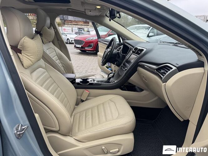 Ford Fusion 46 interauto-car