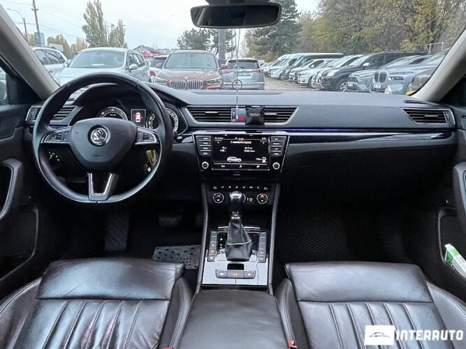 Skoda Superb 33 skoda Superb 2015