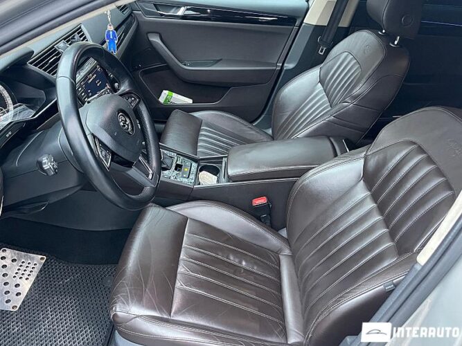 Skoda Superb 32 skoda Superb 2015