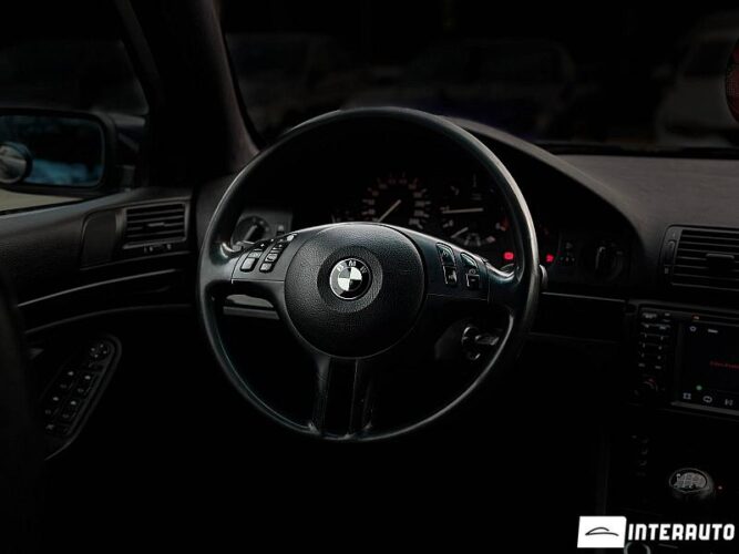 BMW 520 33 interauto-car