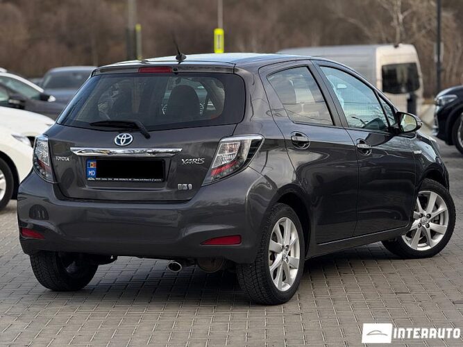 toyota Yaris 2012