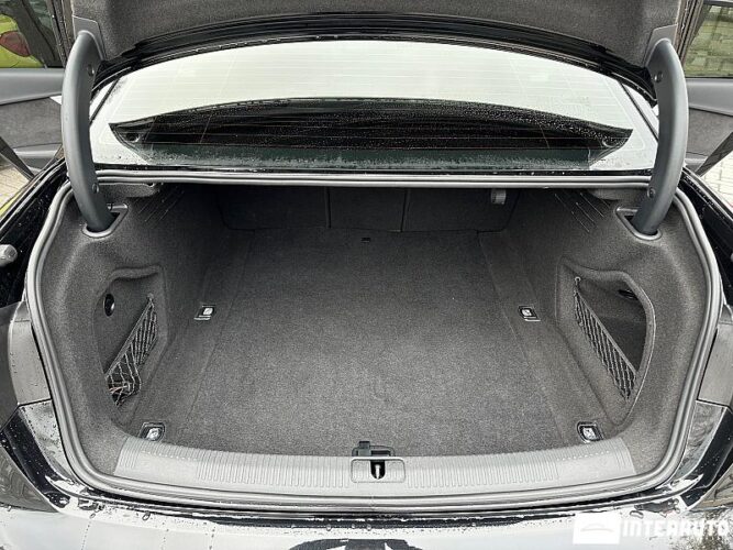 Audi A4 53 interauto-car