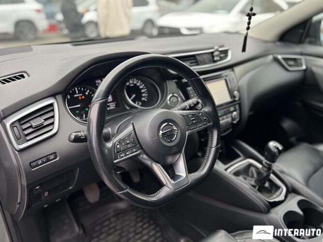 Nissan Qashqai 39 interauto-car