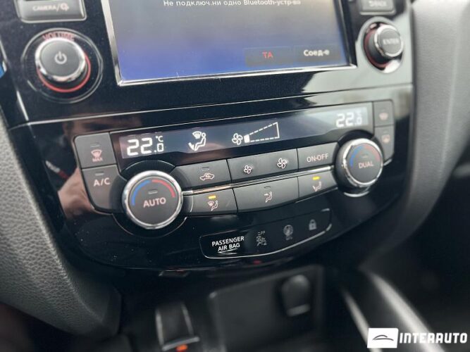 Nissan Qashqai 44 interauto-car