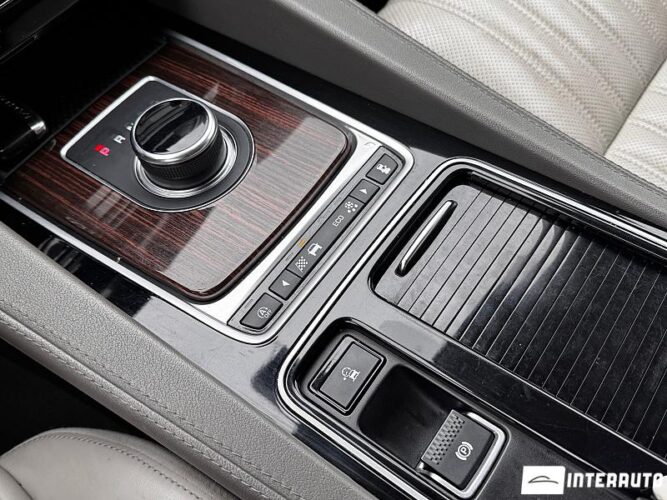 Jaguar F-Pace 44 jaguar F-Pace 2017