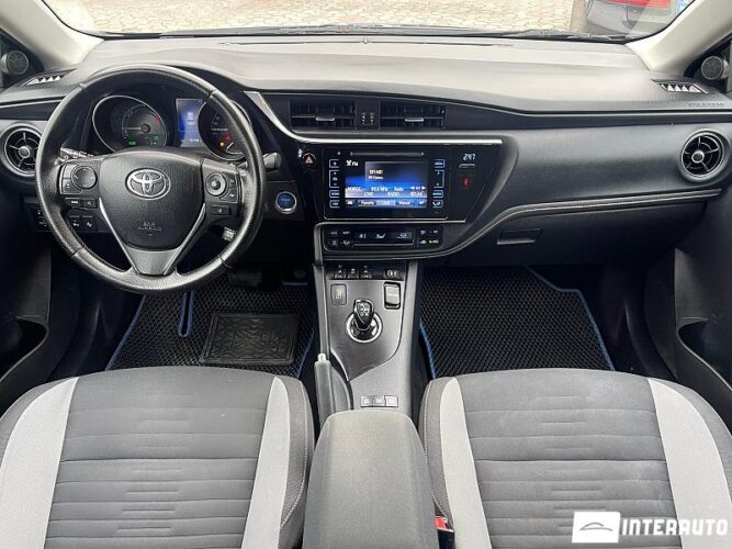 toyota Auris 2017
