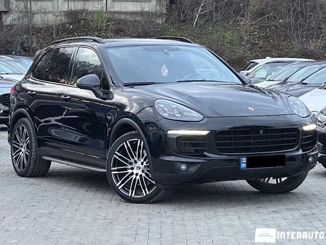 Porsche Cayenne S 2015 doar la InterAuto