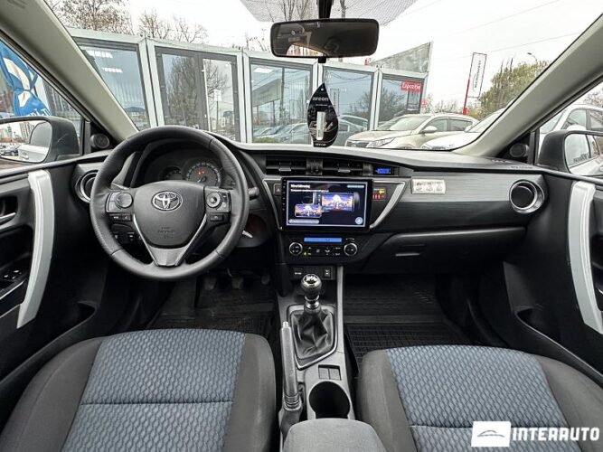 toyota Auris 2013