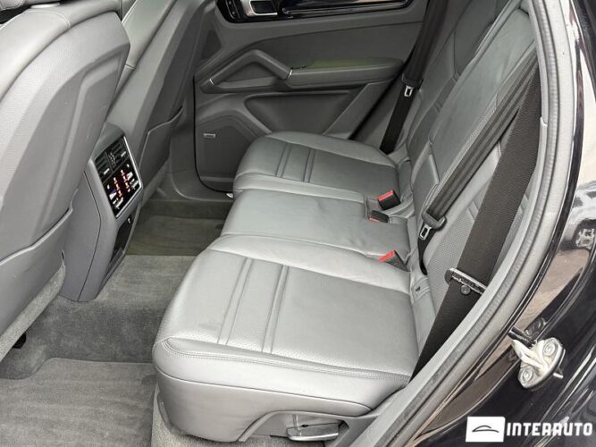 Porsche Cayenne 55 porsche Cayenne 2020