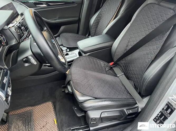 BMW X3 2.0D 33 bmw X3 2.0D 2019