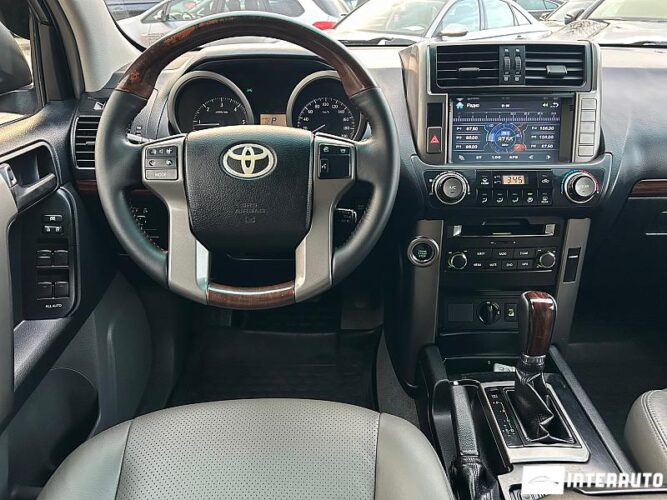 toyota Land Cruiser Prado 2010