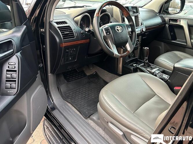 toyota Land Cruiser Prado 2010