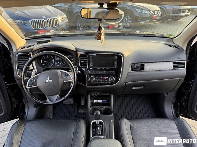 mitsubishi Outlander 2012