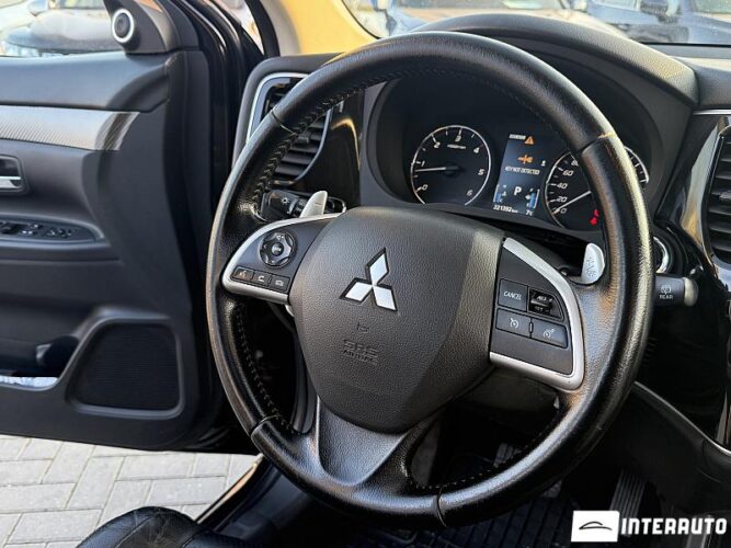 mitsubishi Outlander 2012