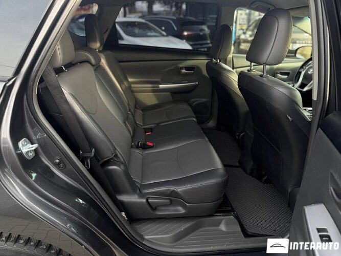 toyota Prius Plus / V 2013