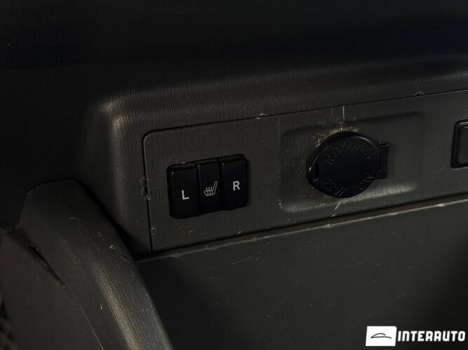 toyota Prius Plus / V 2013