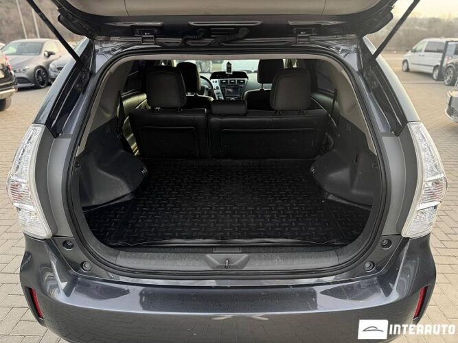 toyota Prius Plus / V 2013