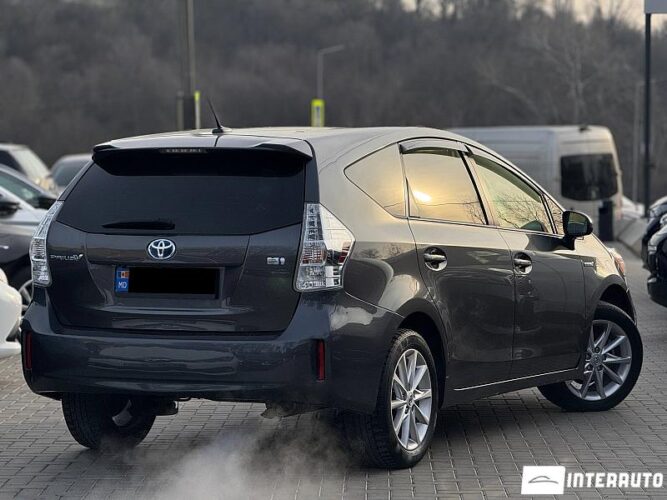toyota Prius Plus / V 2013