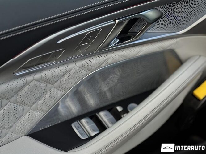 bmw M8 Competition 2020