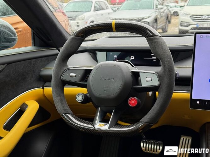 xiaomi SU7 Ultra 2025