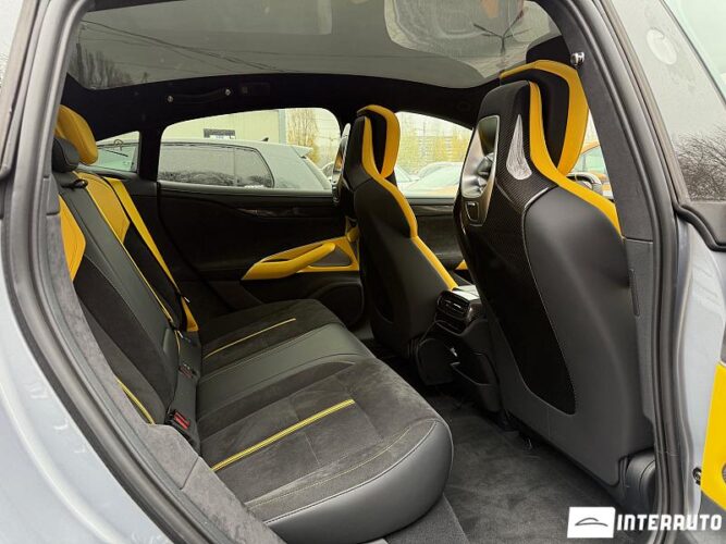 xiaomi SU7 Ultra 2025