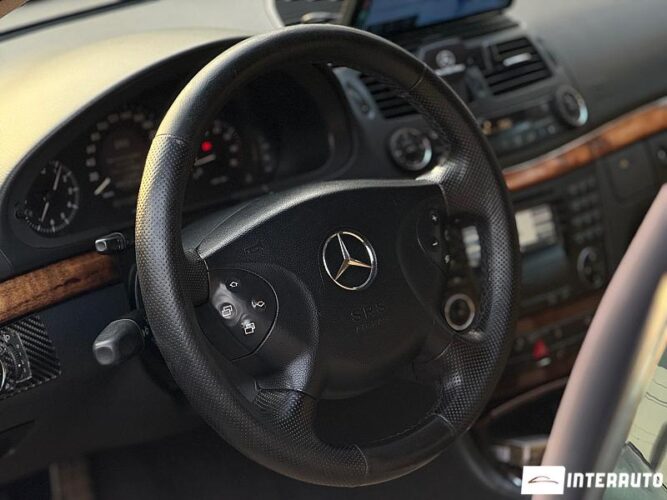 Mercedes E 240 34 mercedes E 240 2002