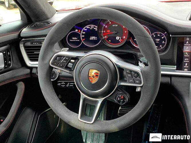 porsche Panamera GTS 2019