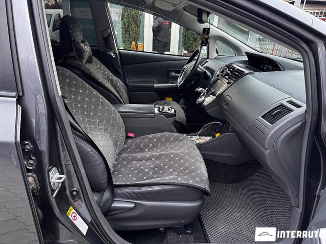 toyota Prius Plus / V 2012