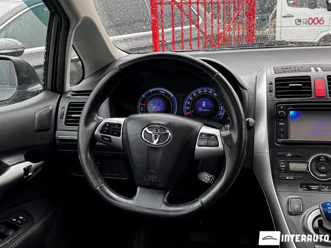 toyota Auris 2012