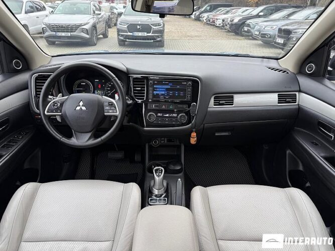 mitsubishi Outlander 2013
