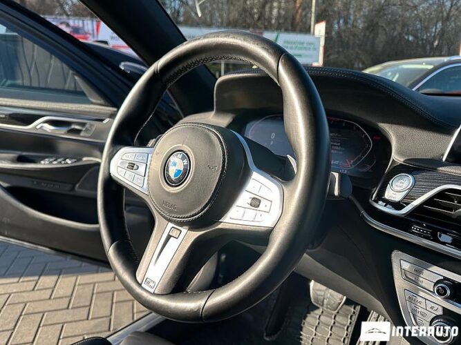 bmw 740 2019