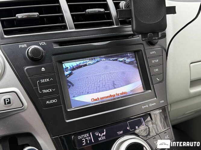 toyota Prius Plus / V 2012