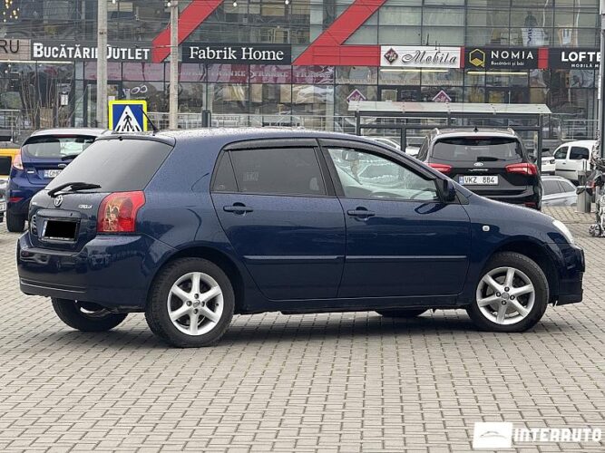 toyota Corolla 2004