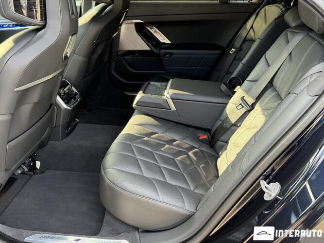 bmw 750e XDrive 2024