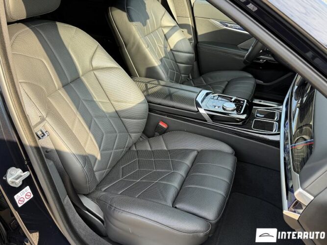 bmw 750e XDrive 2024
