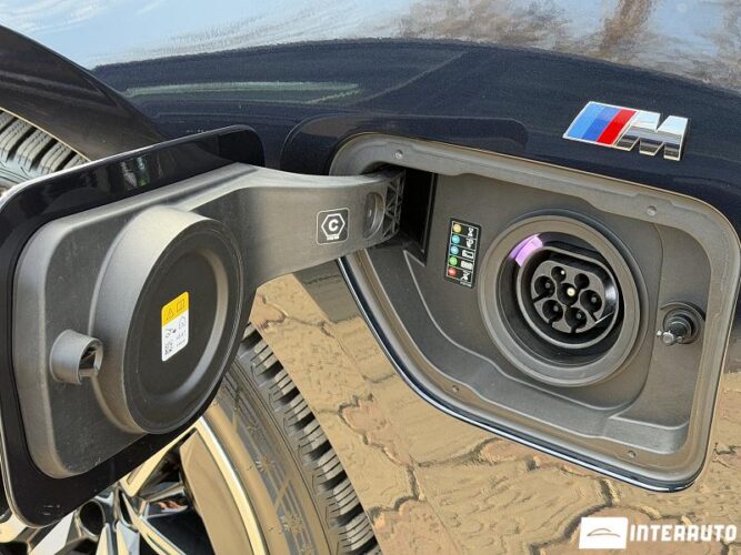 bmw 750e XDrive 2024