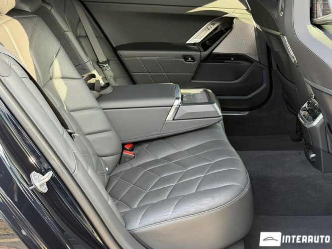 bmw 750e XDrive 2024