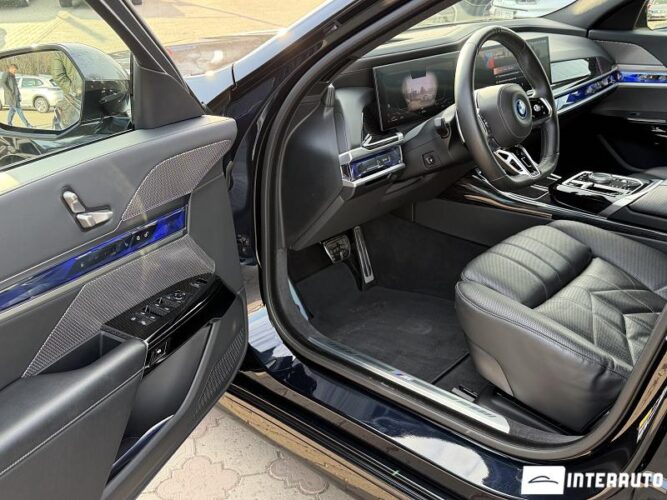 bmw 750e XDrive 2024