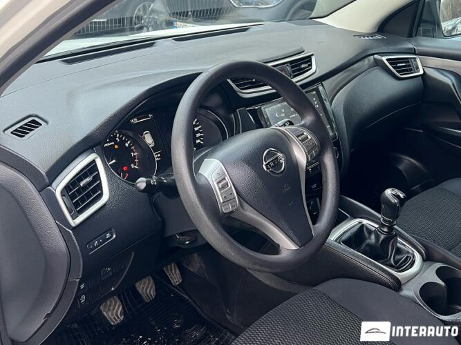 nissan Qashqai 2015
